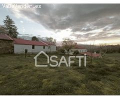 ENCANTADORA CASA RÚSTICA REFORMADA EN LALÍN