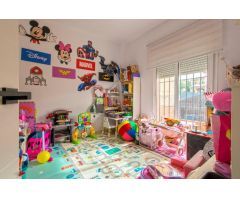 Gran vivienda adosada en Bormujos, junto Polideportivo Municipal!!!
