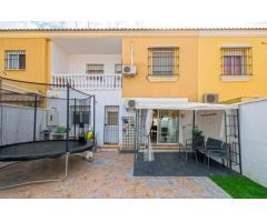 Gran vivienda adosada en Bormujos, junto Polideportivo Municipal!!!