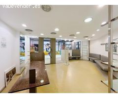 Se vende bajo comercial en Centro Comercial Área Central -Santiago de Compostela de 110m2, ubicado 