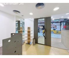Se vende bajo comercial en Centro Comercial Área Central -Santiago de Compostela de 110m2, ubicado 