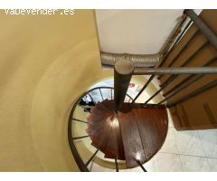 Se vende bajo comercial en Centro Comercial Área Central -Santiago de Compostela de 110m2, ubicado 