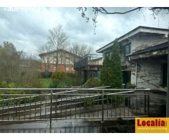 Atractivo hotel rural con piscina y más. Burgos