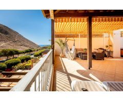 Exclusiva Villa en El Rincón, Los Cristianos – Vistas al Mar, Terrazas y Jacuzzi Privado
