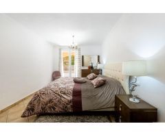 Exclusiva Villa en El Rincón, Los Cristianos – Vistas al Mar, Terrazas y Jacuzzi Privado