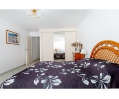 Exclusiva Villa en El Rincón, Los Cristianos – Vistas al Mar, Terrazas y Jacuzzi Privado