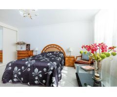 Exclusiva Villa en El Rincón, Los Cristianos – Vistas al Mar, Terrazas y Jacuzzi Privado