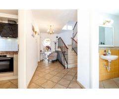 Exclusiva Villa en El Rincón, Los Cristianos – Vistas al Mar, Terrazas y Jacuzzi Privado