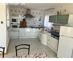 Casa con dos viviendas en venta Mas Fumats Roses