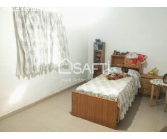 Venta de dos Lejíos juntos en la zona de la Zafrilla EL Ejido. Suman 3250m2 con casa y piscina. Exc