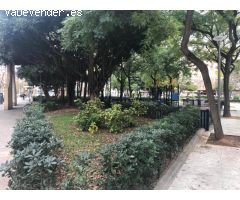 Traspaso por 174.500 euros + leasing y alquiler