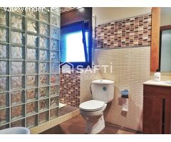 Magnífica casa unifamiliar con piscina en venta en Aiguaviva Parc