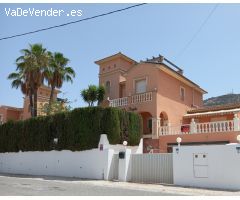 Adosada en Venta en Albir Alicante 