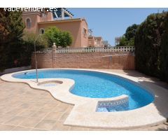 Adosada en Venta en Albir Alicante 