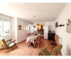 Casa independiente con patio y terraza en Gavarda