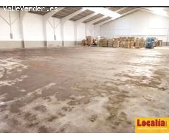 Amplia nave industrial en Camargo, Cantabria