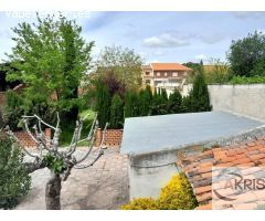 VENTA CHALET QUE OFRECE MUCHAS OPCIONES EN YUNCOS