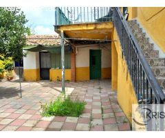 VENTA CHALET QUE OFRECE MUCHAS OPCIONES EN YUNCOS