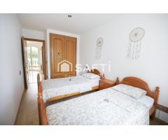 Magnífica villa con vistas al mar y a la montaña