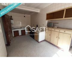 CASA PARA RESTAURAR EN RIANXO