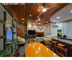 ¡Espectacular chalet en Vilanova de Segrià con una amplia parcela de 19.772 m²!