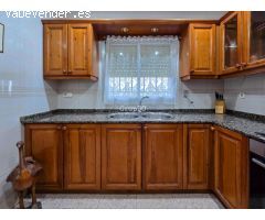 ¡Espectacular chalet en Vilanova de Segrià con una amplia parcela de 19.772 m²!