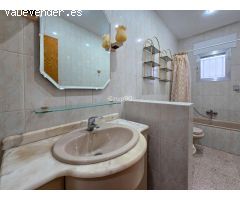 ¡Espectacular chalet en Vilanova de Segrià con una amplia parcela de 19.772 m²!