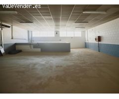 UNIÓN DE DOS NAVES EN MONTEQUINTO SEVILLA