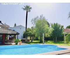 Chalet con Piscina en Urbanización Fuentequintillo