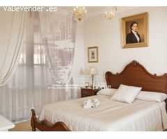 Chalet con Piscina en Sanlucar la Mayor