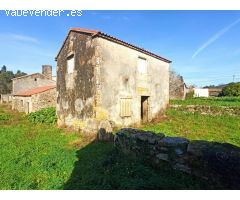 Edificaciones para restaurar en el lugar de A Grixa.