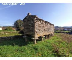 Edificaciones para restaurar en el lugar de A Grixa.