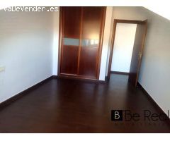AMPLIO CHALET EN ALQUILER EN MODALIDAD DE LARGA ESTANCIA EN MÁLAGA.