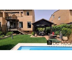 ¡CHICAS ESTUDIANTES! HABITACIONES EN PENSIÓN COMPLETA CON PISCINA EN VILLANUEVA DE LA CAÑADA (MAD