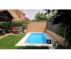 ¡CHICAS ESTUDIANTES! HABITACIONES EN PENSIÓN COMPLETA CON PISCINA EN VILLANUEVA DE LA CAÑADA (MAD