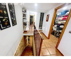 Auténtica casa de pueblo para entrar a vivir.