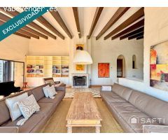 En exclusiva Villa de Lujo Estilo Ibicenco con Casa de Invitados, Piscina, Jacuzzi, Cancha de Tenis 