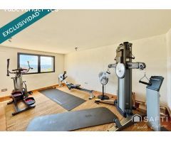 En exclusiva Villa de Lujo Estilo Ibicenco con Casa de Invitados, Piscina, Jacuzzi, Cancha de Tenis 