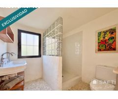 En exclusiva Villa de Lujo Estilo Ibicenco con Casa de Invitados, Piscina, Jacuzzi, Cancha de Tenis 