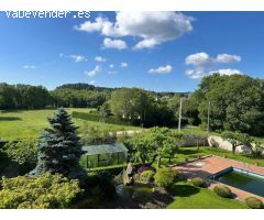 SAFTI vende casa de campo exclusiva de piedra con calidades premium en Teo. Elegancia, espacio y con