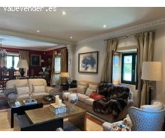 SAFTI vende casa de campo exclusiva de piedra con calidades premium en Teo. Elegancia, espacio y con