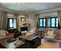 SAFTI vende casa de campo exclusiva de piedra con calidades premium en Teo. Elegancia, espacio y con
