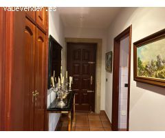SAFTI vende casa de campo exclusiva de piedra con calidades premium en Teo. Elegancia, espacio y con