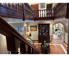 SAFTI vende casa de campo exclusiva de piedra con calidades premium en Teo. Elegancia, espacio y con