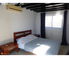 Gran villa luminosa de 4 dormitorios con piscina.
