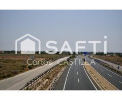Gran terreno rústico de 12.000m2 perfectamente conectado.