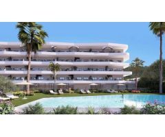 ? “Dúplex con terraza y piscina en La Nucía: sol, deporte y vida a lo grande”