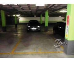 Parking muy bien situado