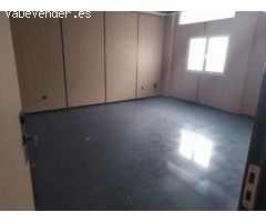 Local en venta en Toledo de 845 m2