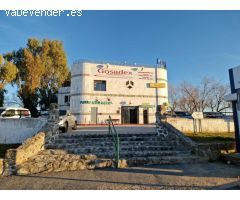 LOCAL MULTIFUNCIONAL EN LAS NIEVES